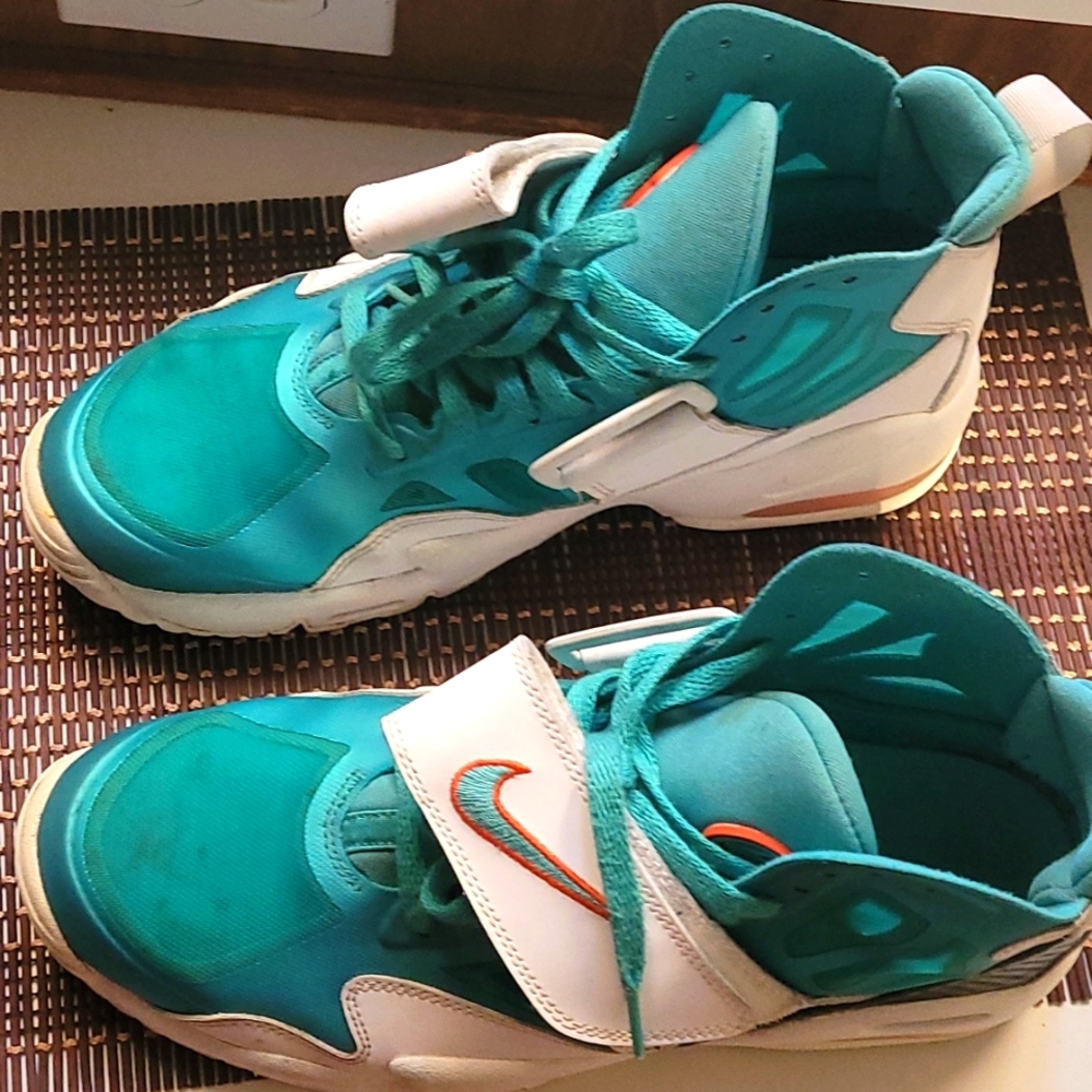 Mens Nike sneakers